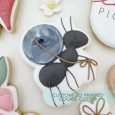 Standing Ant with Blueberry Picnic Cutter - Summer Strawberry Cookie Cutter - 3D Printed Cookie Cutter - TCK29153