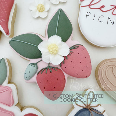 Strawberry Cluster Picnic Cutter - Summer Strawberry Cookie Cutter - 3D Printed Cookie Cutter - TCK29157